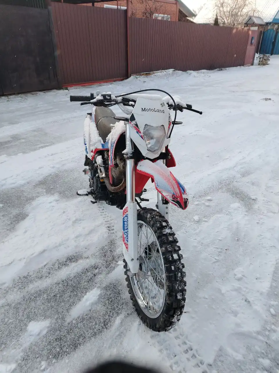 Продам эндуро мотоцикл 2023 года - Мотоциклы (Авто) в Саратов