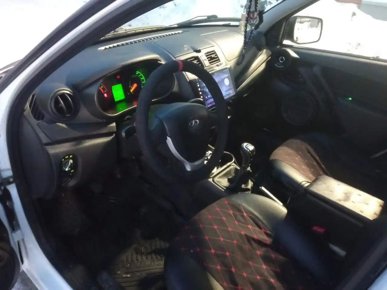 Продам Лада Калина 2 2013 года - Легковые автомобили (Авто) в Саратов