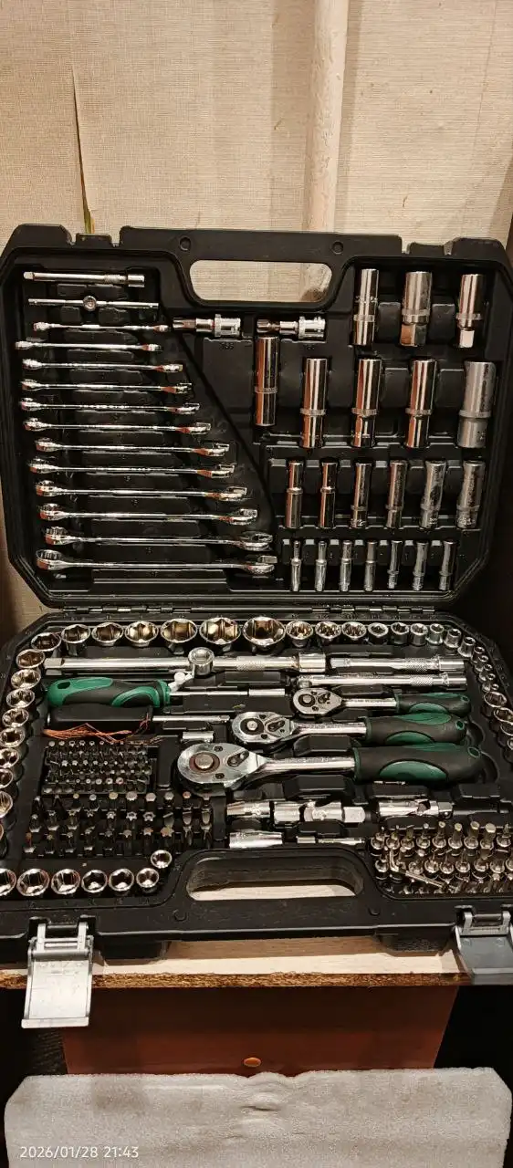 Продам набор - Барахолка в Саратов