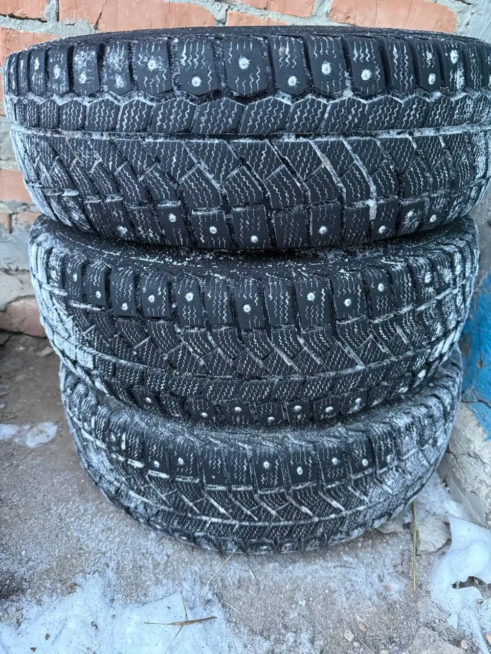 Продам комплект зимней резины на 13 дюймов 2021 года - Шины и диски (Авто) в Саратов