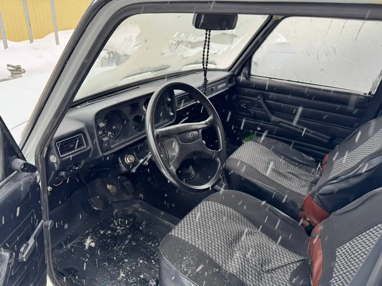 Продажа автомобиля 2003 года - Авто в Саратов