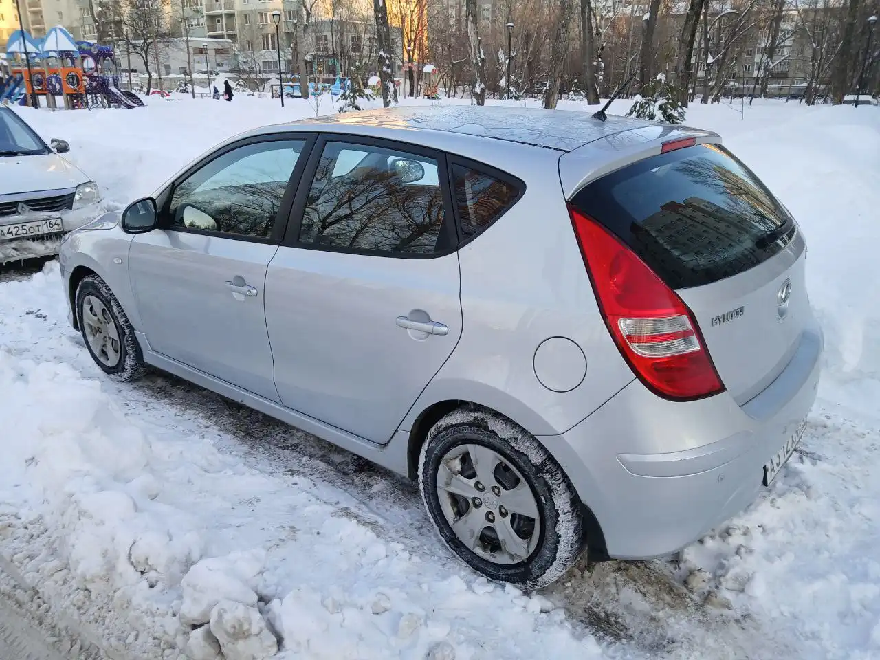 Toyota RAV4 2011 года в отличном состоянии - Легковые автомобили (Авто) в Саратов