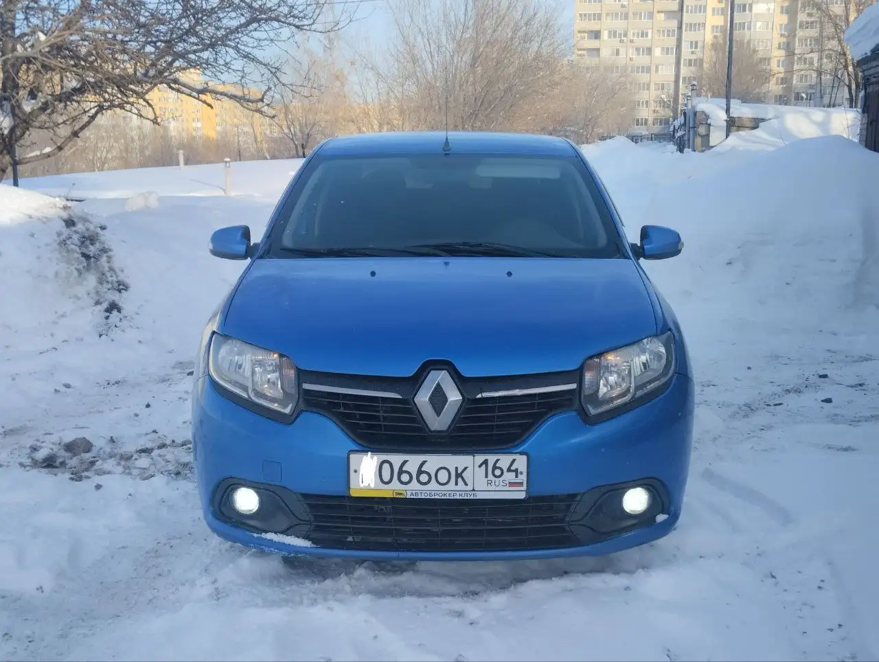 Renault Logan 2 2014 года, механика, максимальная комплектация - Авто в Саратов