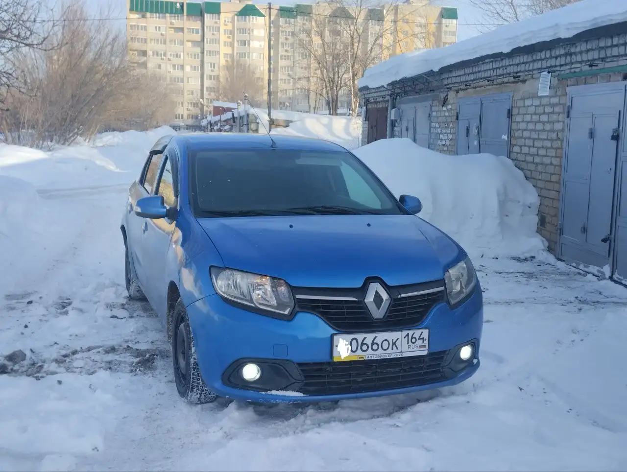 Renault Logan 2 2014 года, механика, максимальная комплектация - Авто в Саратов