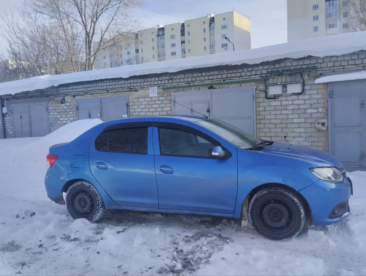 Renault Logan 2 2014 года, механика, максимальная комплектация - Авто в Саратов