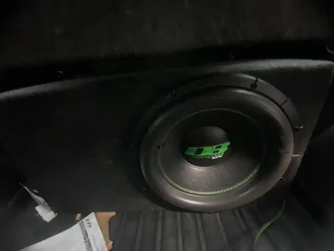 Продам сабвуфер Deef Bonce 275 15 дюймов - Авто в Саратов