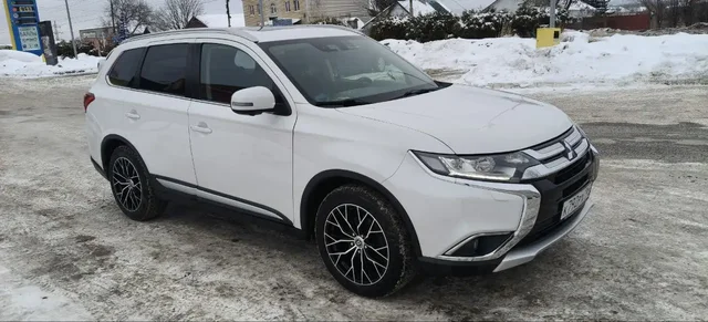 Subaru Outlander 3 2017 г.в. автомат дизель 7 мест - Авто в Саратов