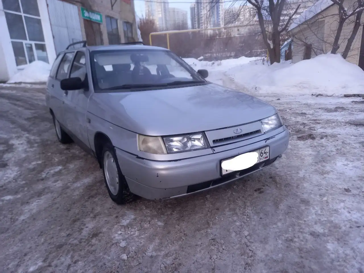 Продам автомобиль на ходу с двумя комплектами колес - Авто в Саратов