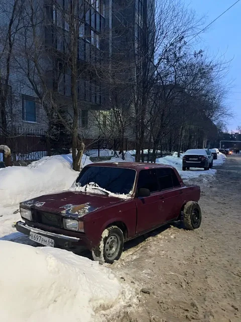 Продажа ВАЗ 2105 переделанной под 2107 - частное объявление в Саратов