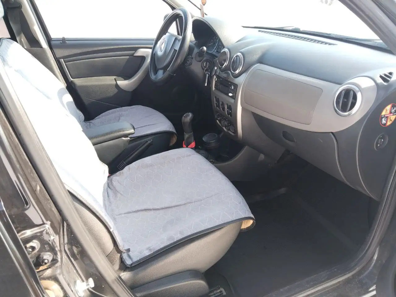 Рено Сандеро 2013 года - Легковые автомобили (Авто) в Саратов