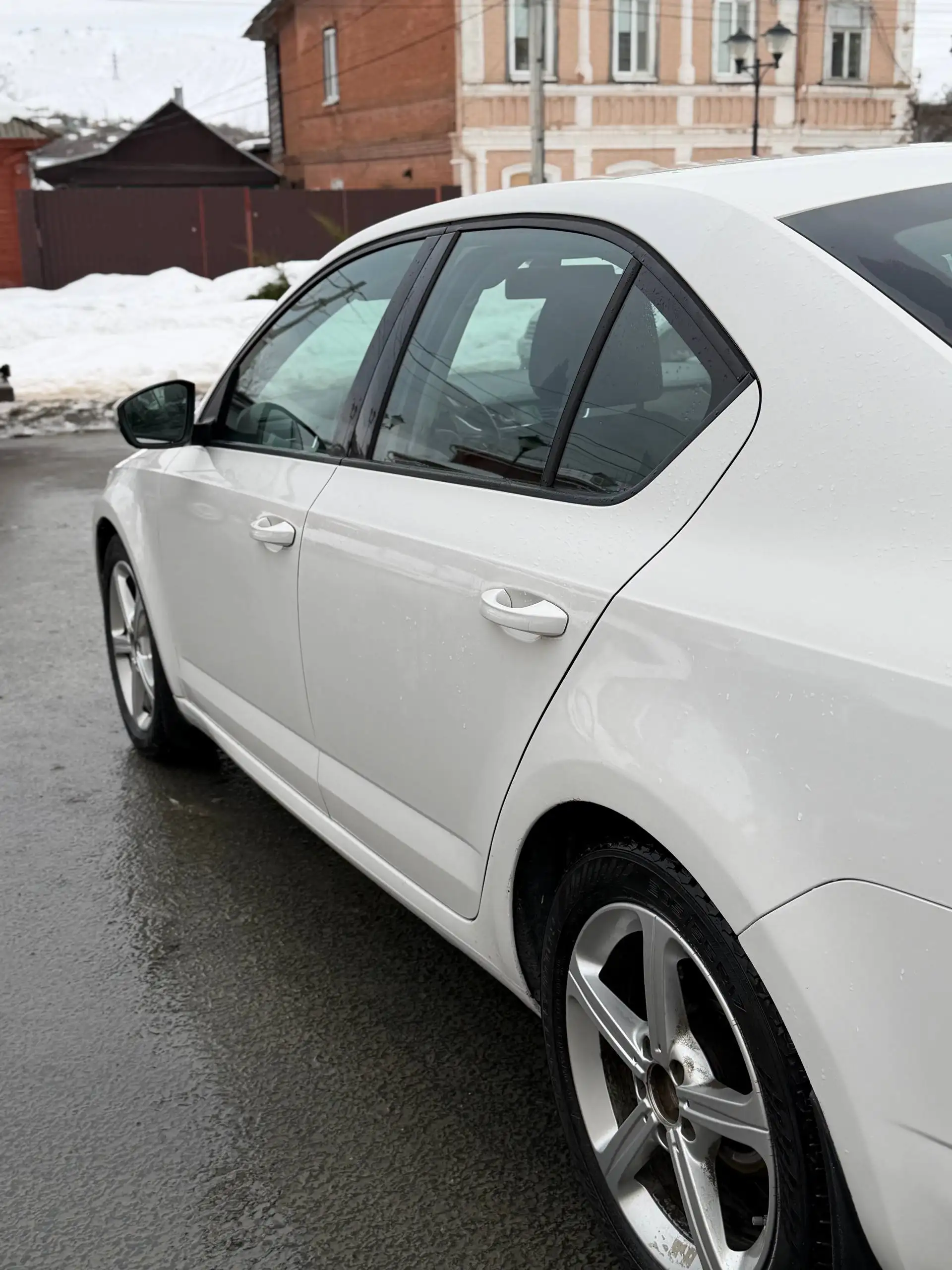 Продажа автомобиля Skoda Fabia 2013 года - Легковые автомобили (Авто) в Саратов