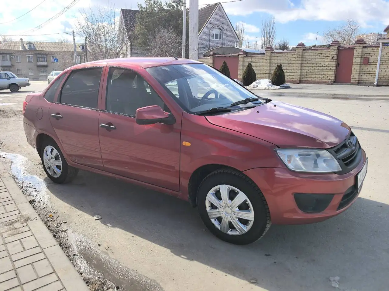 Продается Lada Granta 2013 года в отличном состоянии - Легковые автомобили (Авто) в Волгоград