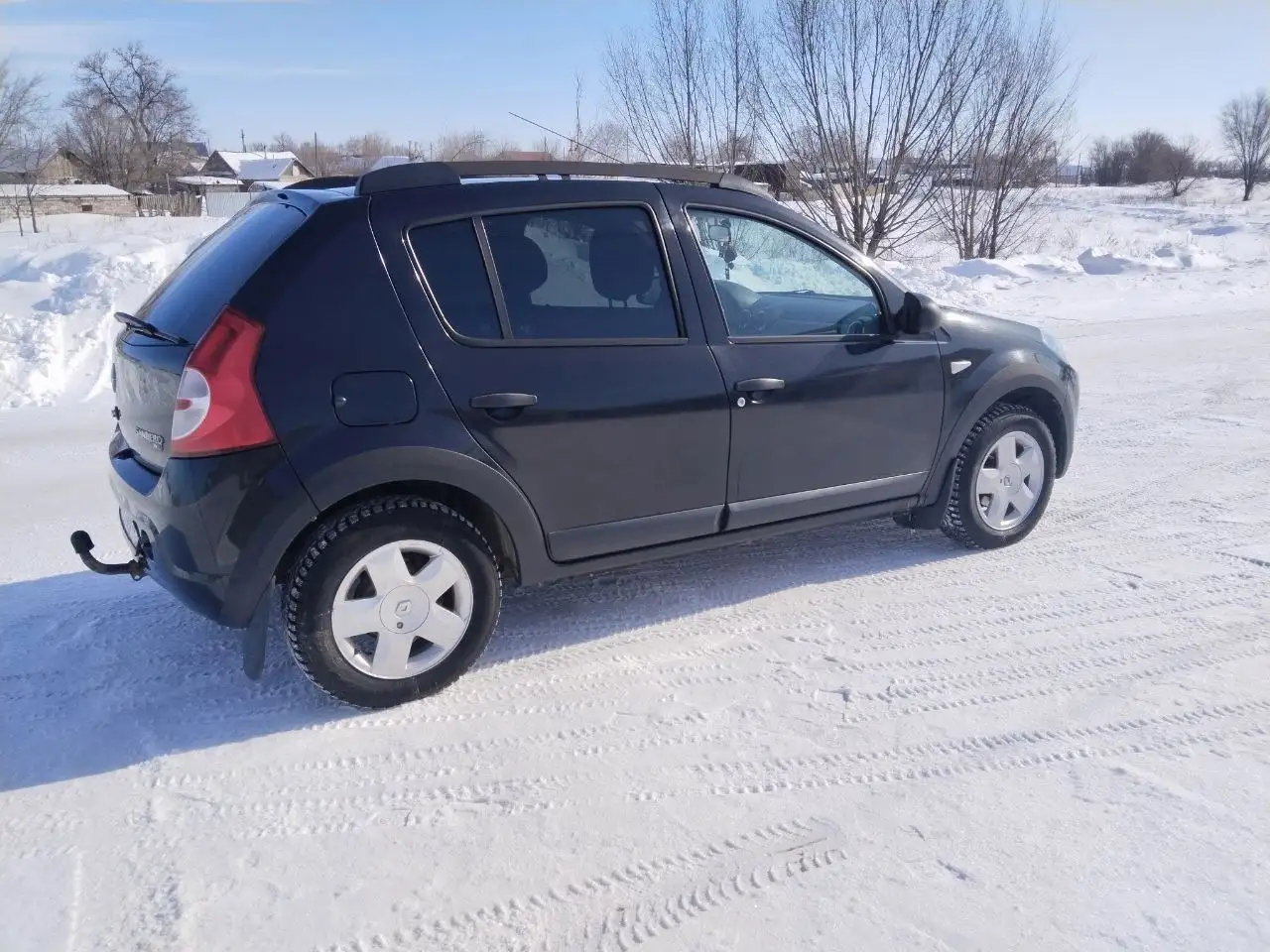 Renault Sandero 2013 года - Легковые автомобили (Авто) в Саратов
