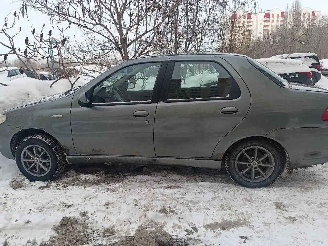 Fiat Albea 2009 года выпуска, пробег 272 тыс. км - Авто в Саратов