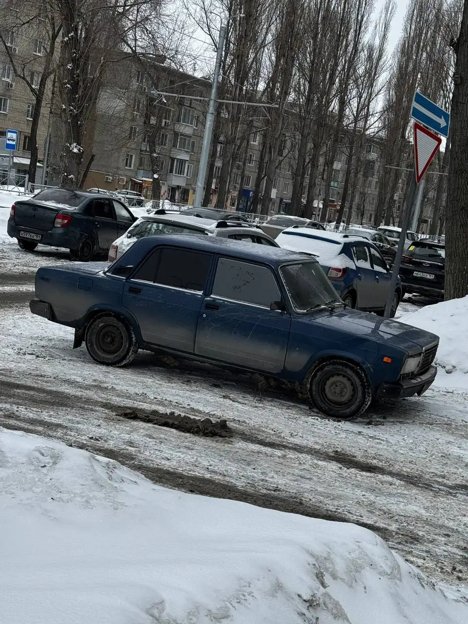 Автомобиль 2004 года в отличном состоянии - Авто в Саратов