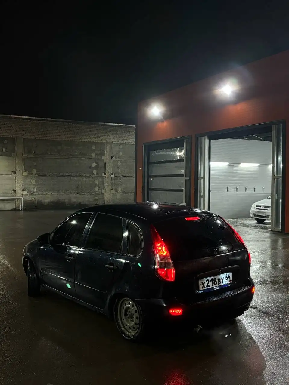 Продажа автомобиля ВАЗ (Жигули) с двигателем 1.6 - Легковые автомобили (Авто) в Саратов