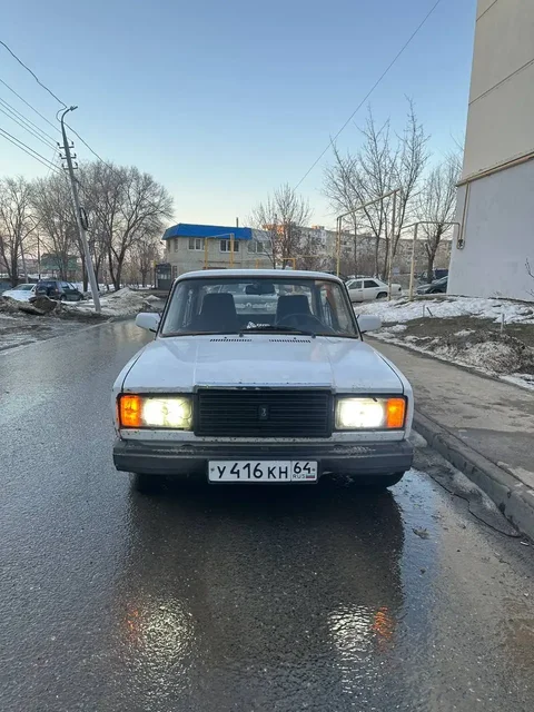 Продам ВАЗ 2107 2004 года - Шины и диски в Саратов