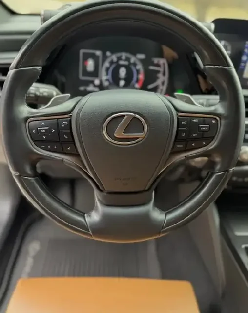 Продажа Lexus ES 2021 года в Саратове - Автозвук в Саратов