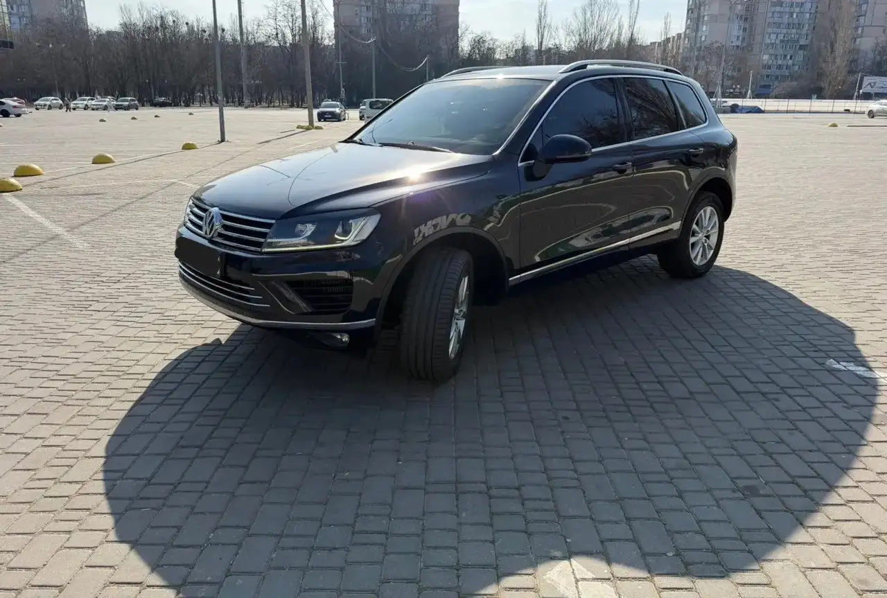 Продам Volkswagen Touareg 2017 дизель - Авто в Саратов