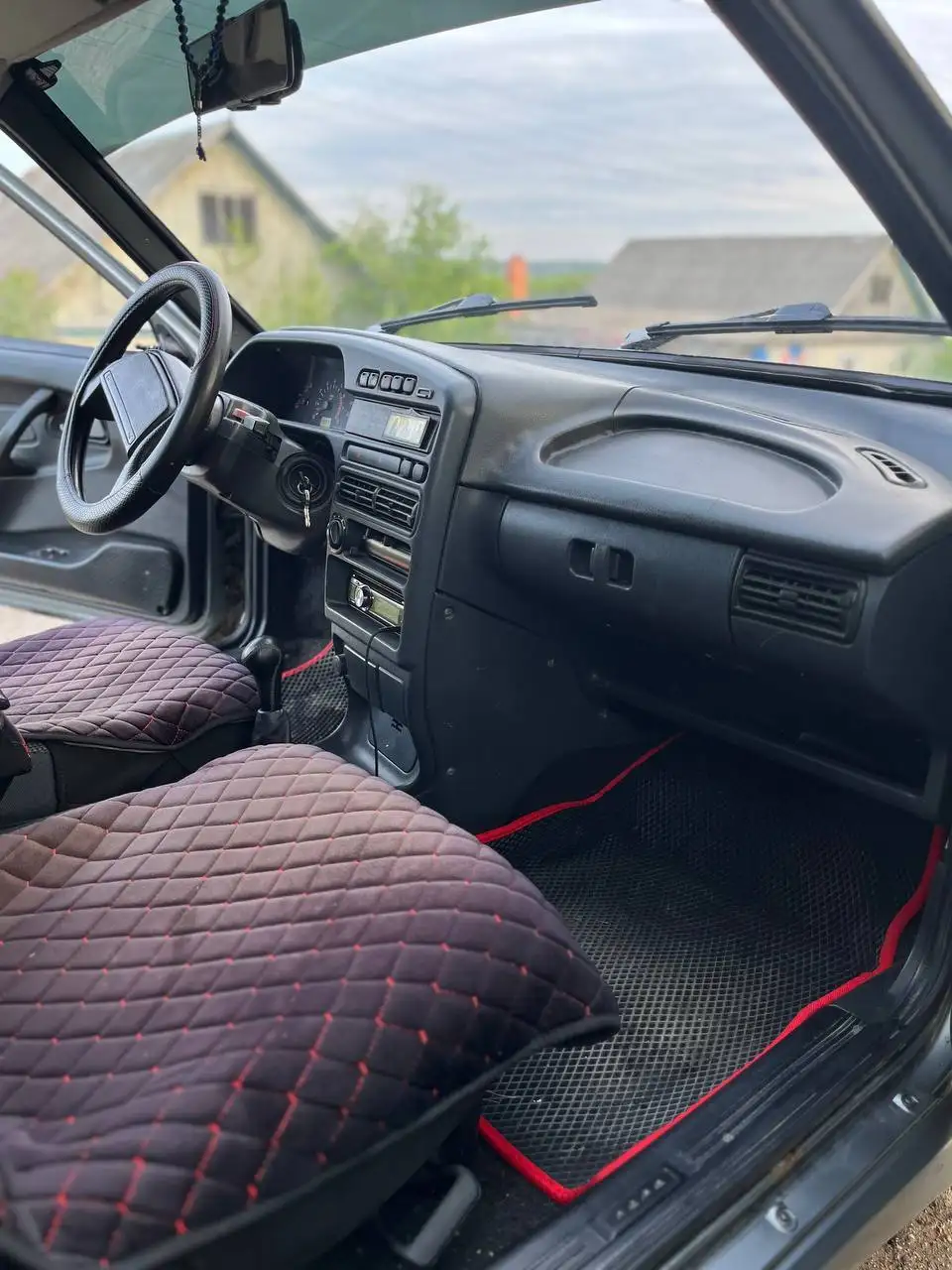 ВАЗ 2114 2010 года в хорошем состоянии - Легковые автомобили (Авто) в Саратов