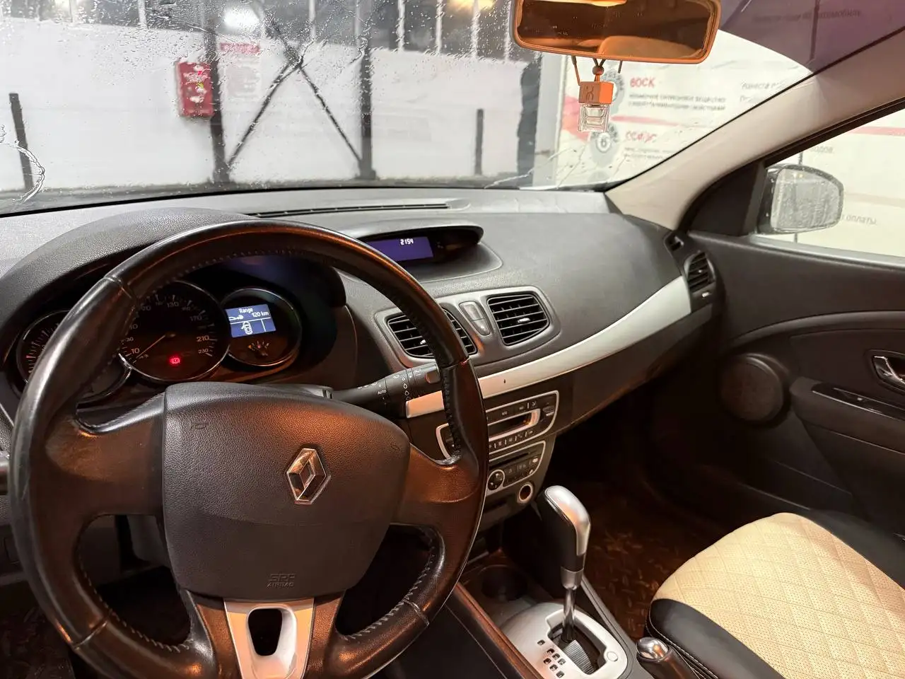 Продажа автомобиля 2012 года без ДТП - Легковые автомобили (Авто) в Саратов