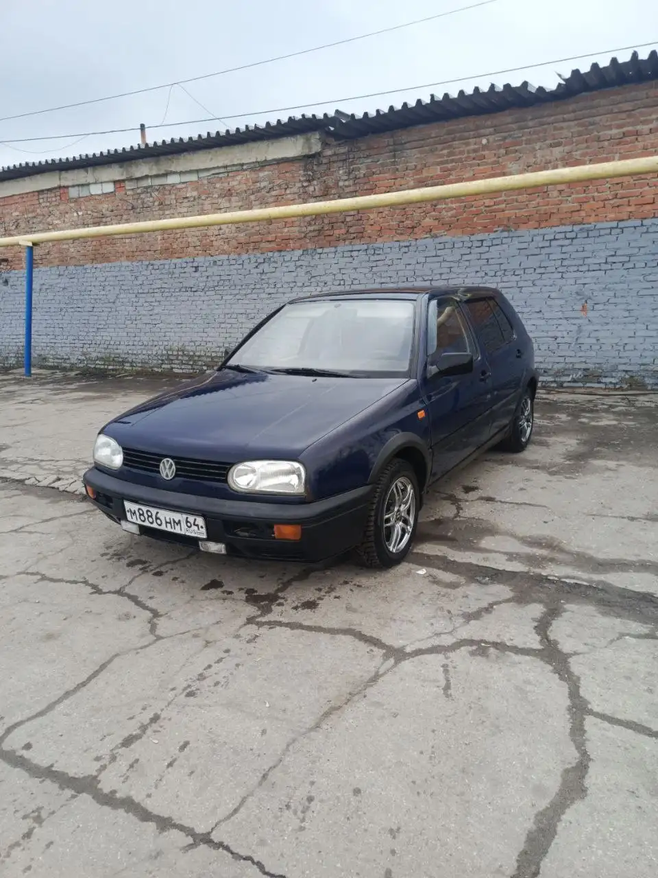 Volkswagen Golf 3 1992 года выпуска - Легковые автомобили (Авто) в Саратов