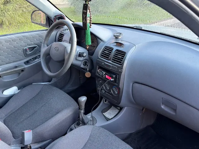 Hyundai Accent 2005 - Легковые авто в Саратов