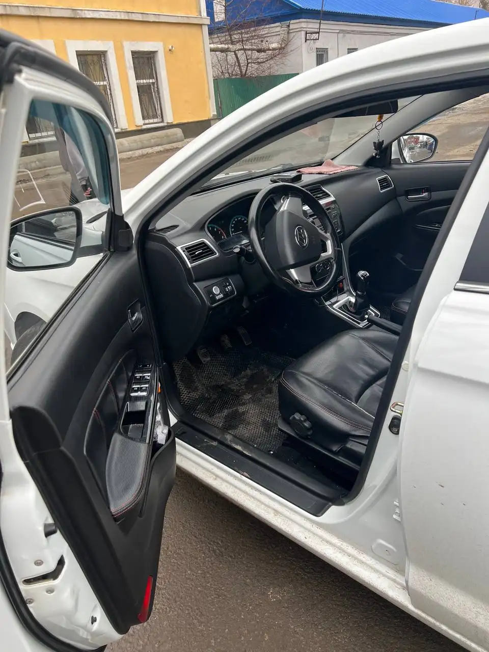 Лифан 2016 - Легковой автомобиль (Авто) в Саратов