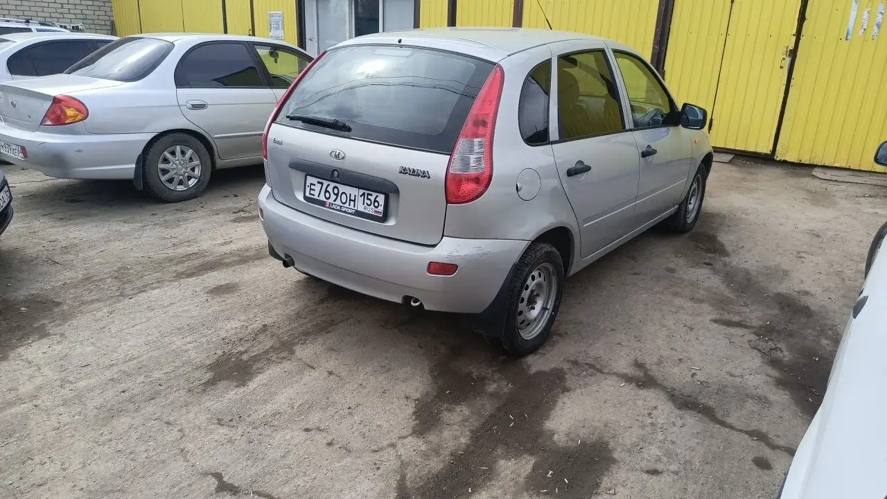 Lada в хорошем состоянии 2011 год - Легковые автомобили (Авто) в Саратов