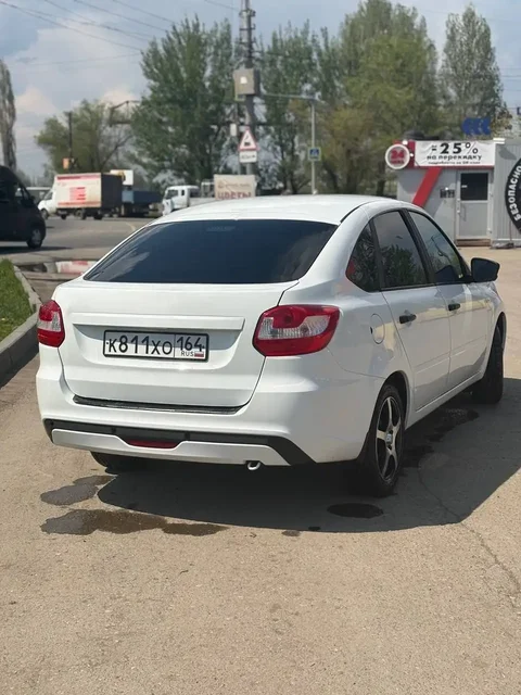 Продам авто, 21 год, 1 хоз - Шины в Саратов