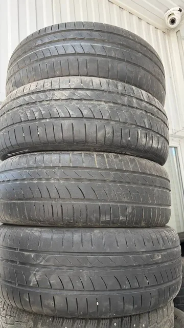 Продажа 2 комплектов шин Pirelli 195/55/R16 - Авто в Саратов