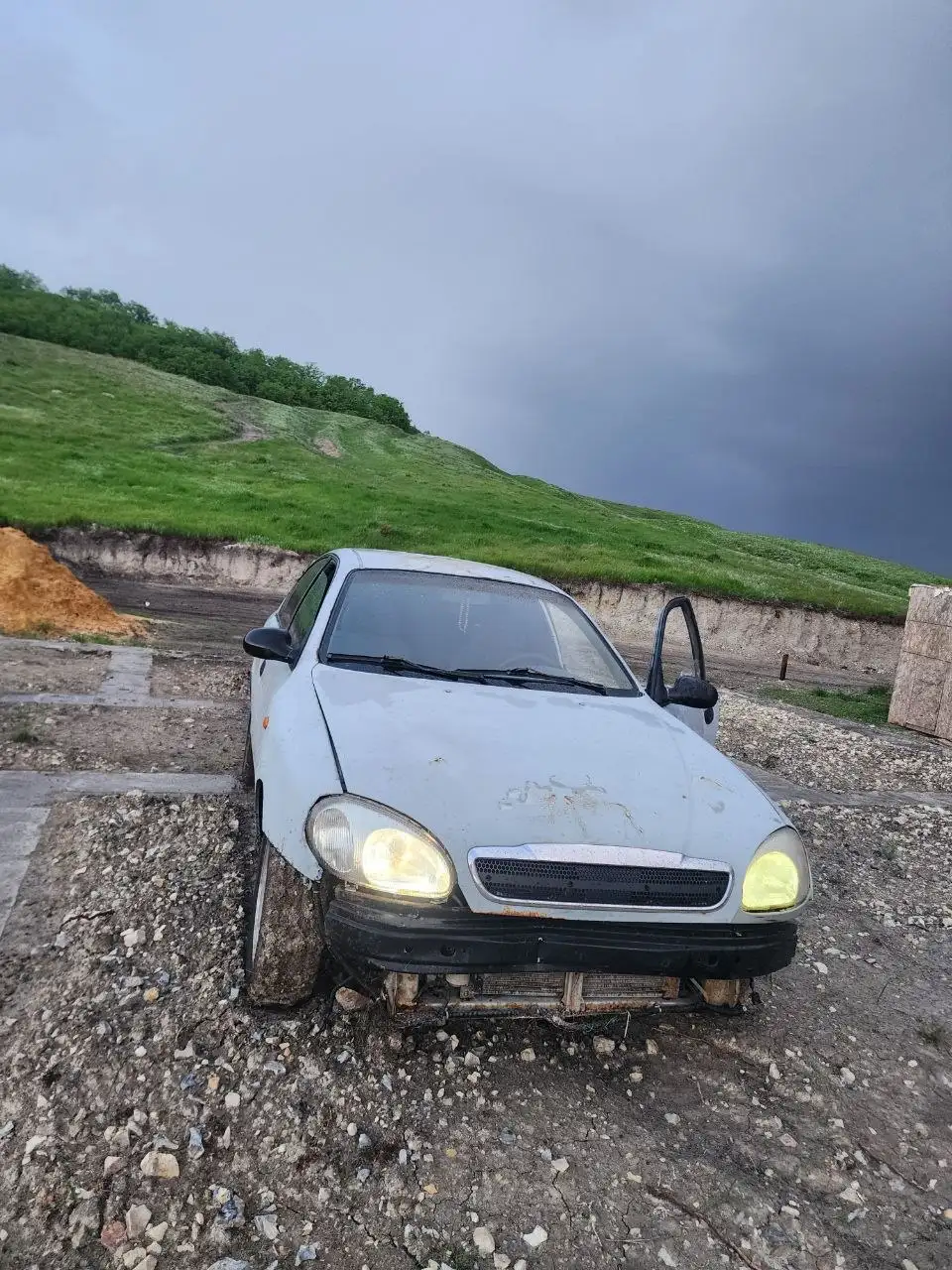 Кузов автомобиля с чистыми документами - Автомобили (Авто) в Саратов