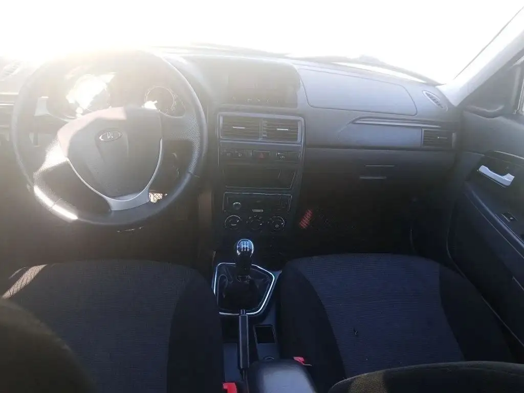 Продажа LADA PRIORA 2 2015 - Легковые автомобили (Авто) в Саратов