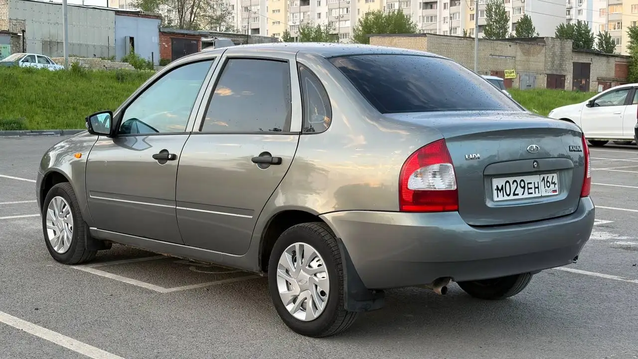 Лада Калина 2011 - Легковые автомобили (Авто) в Саратов