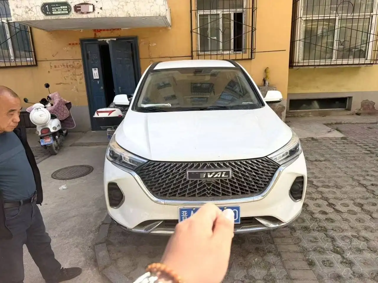 Haval M6 PLUS 2022 Comfort Edition - Легковые автомобили (Авто) в Саратов