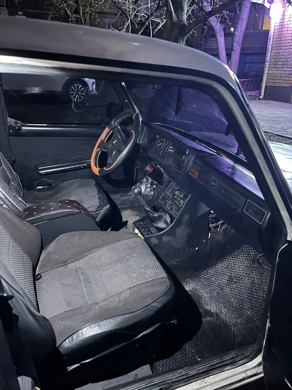 ВАЗ 2107 в продаже - Легковые автомобили (Авто) в Саратов