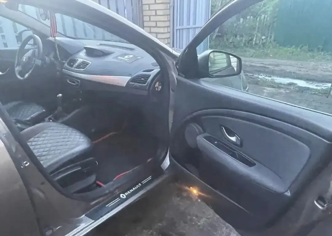 Рено Флюенс 2010 - Легковые автомобили (Авто) в Саратов