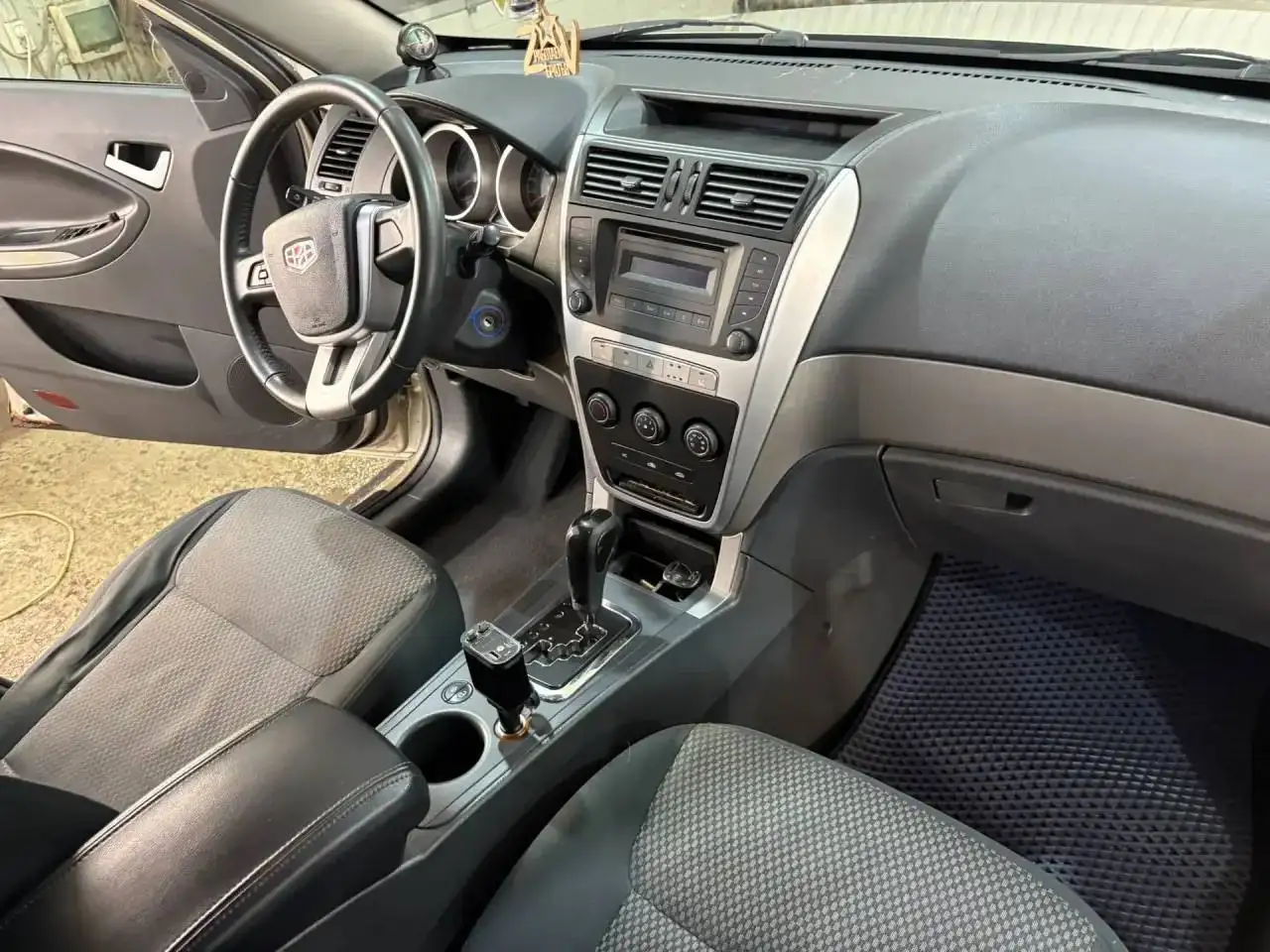 Geely Emgrand X7 2015 - Автомобили (Авто) в Саратов