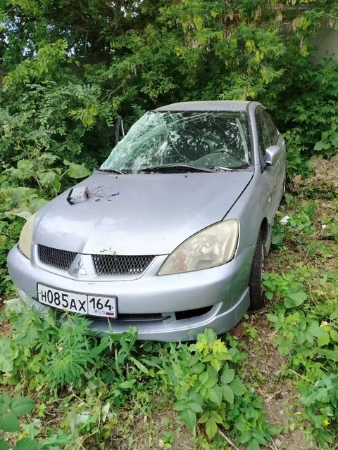 Автомобиль на разбор или восстановление - Легковые в Саратов