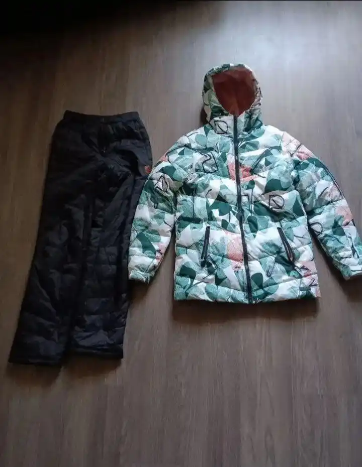 Продам детский зимний комбинезон - Товары для детей в Саратов