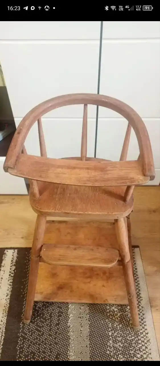 Странный стульчик для кормления трансформер