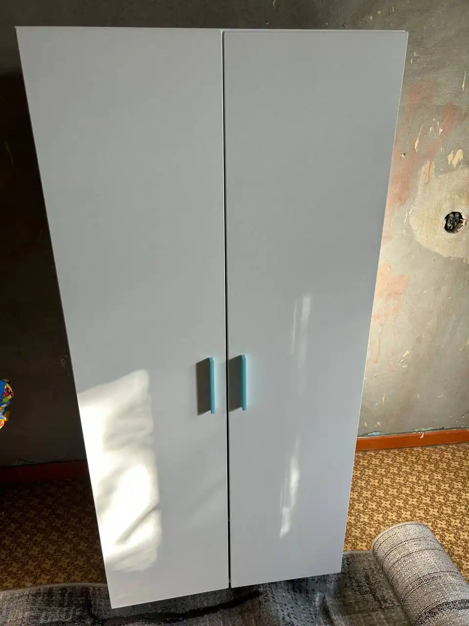 Продам комплектом мебель