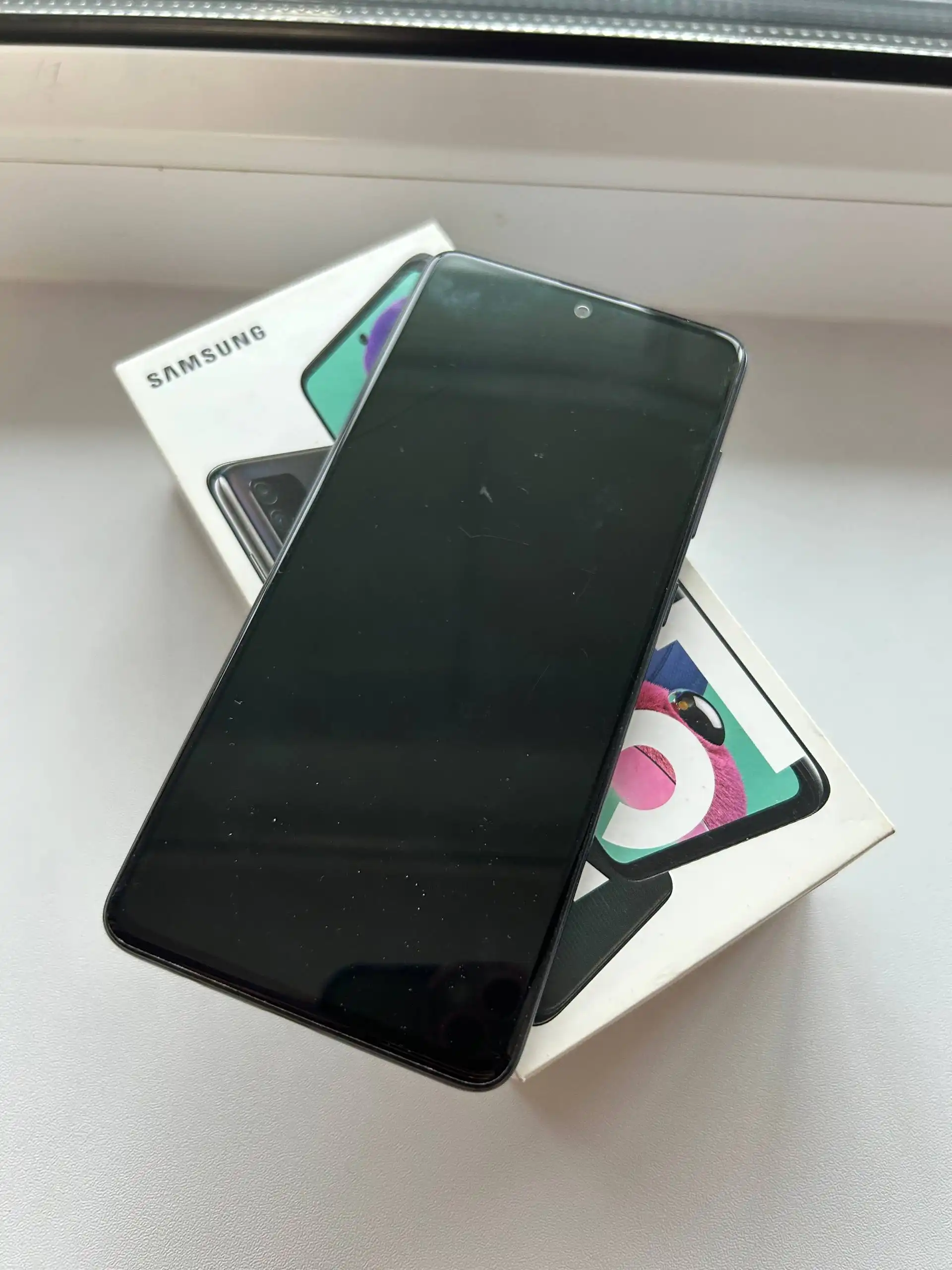 Смартфон после падения на запчасти