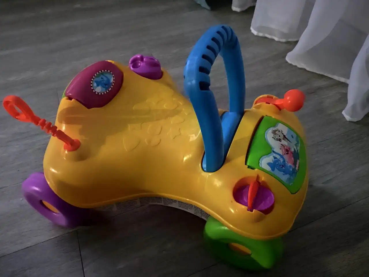 Мяч 40 см и каталка 3в1 в отличном состоянии