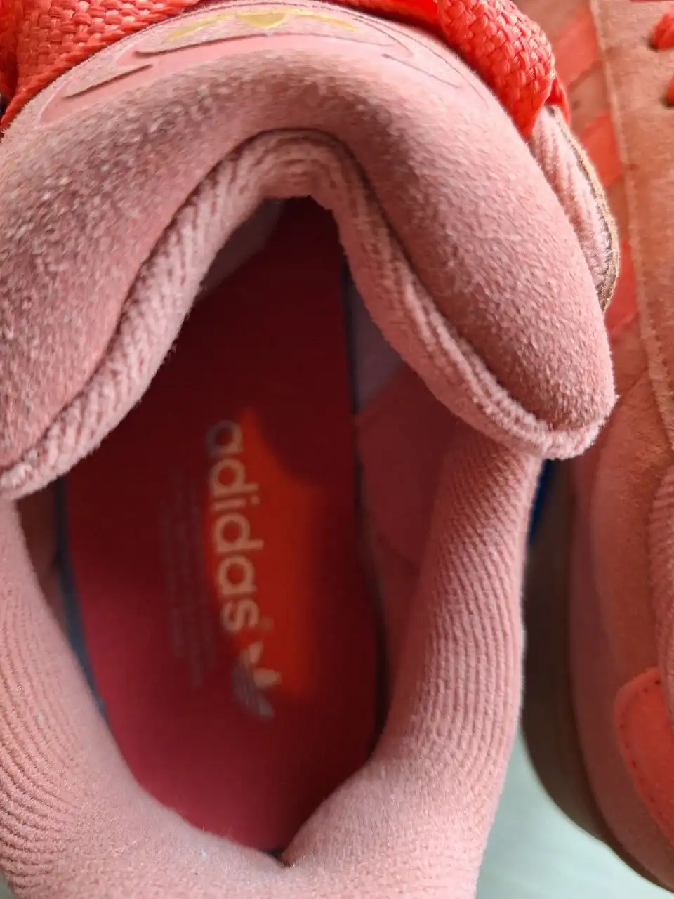 Кроссовки новые в коробке, размер 25 см