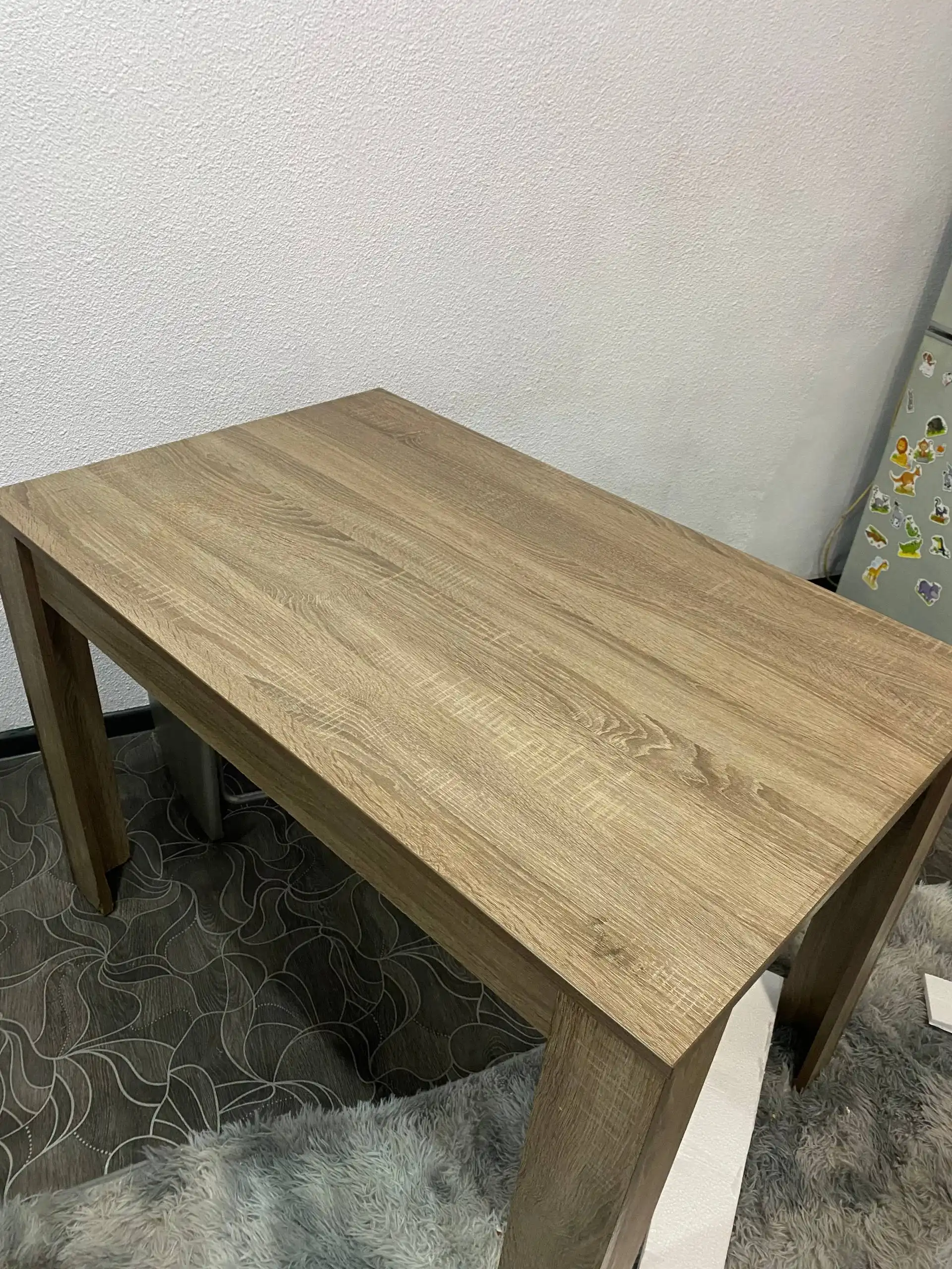 Продам стол срочно