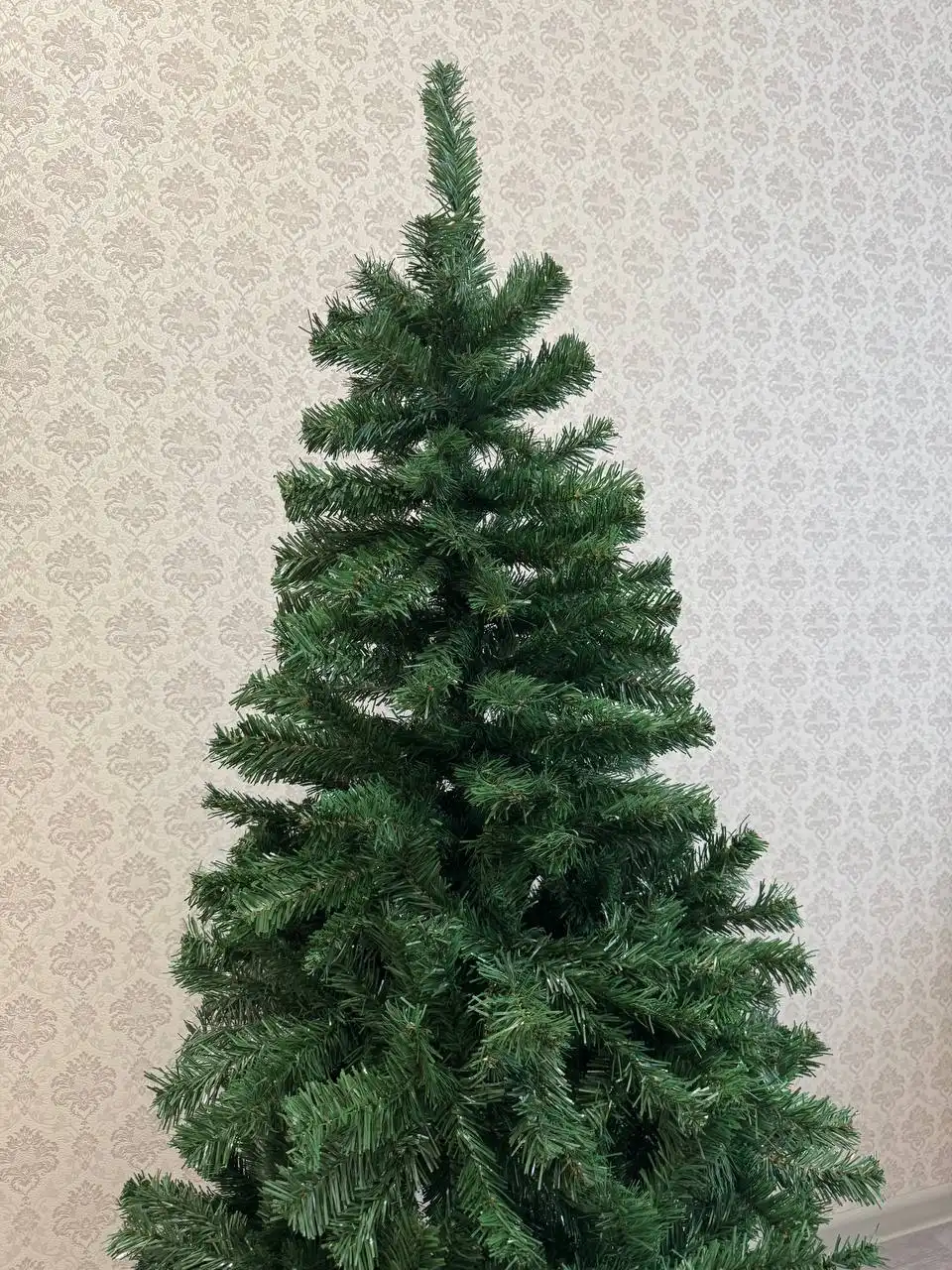 Продажа искусственной елки высотой 150см