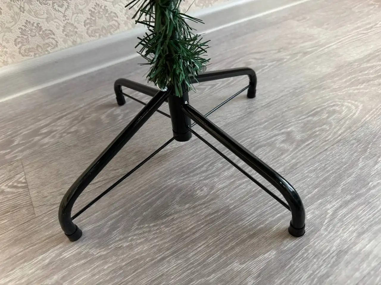 Продажа искусственной елки высотой 150см