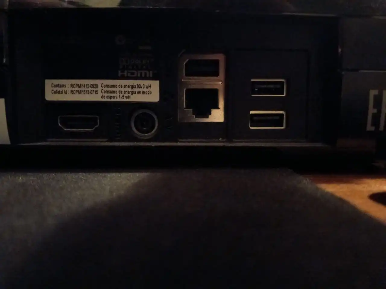 Продам игровую приставку Xbox 360 версия е