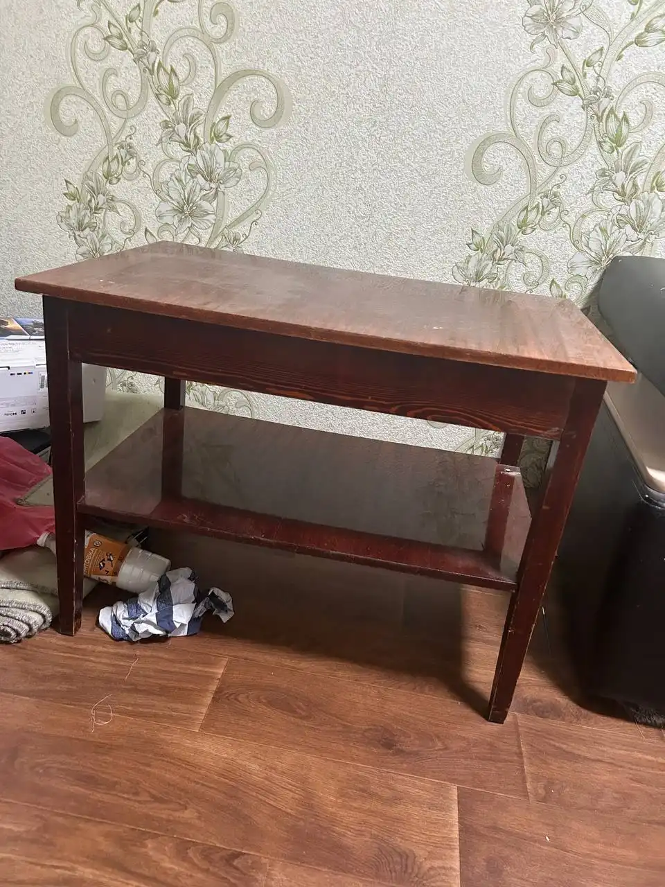 Диван, стул, стол и тумба